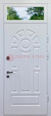 Белая входная дверь со стеклом и верхней фрамугой ДФГ-3 в Зеленограде