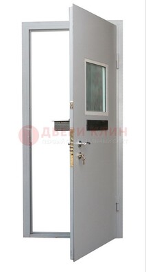 Белая металлическая дверь в кассу ДКС-1 в Зеленограде