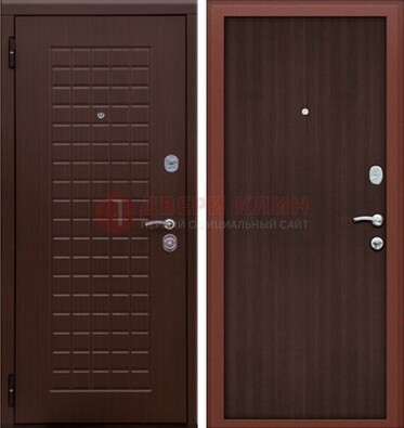 Коричневая металлическая дверь с МДФ ДМ-78 в квартиру в Зеленограде