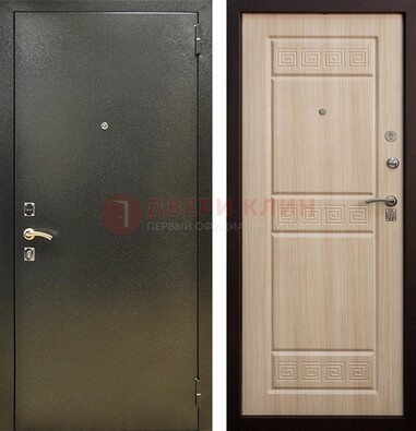 Железная темно-серая дверь с порошковым напылением и МДФ с резьбой ДП-276 в Зеленограде