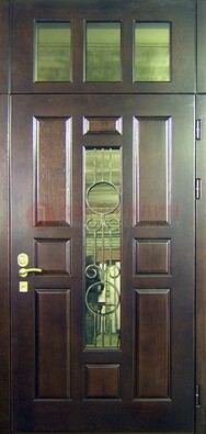 Парадная дверь со стеклянными вставками и ковкой ДПР-1 в офисное здание в Зеленограде