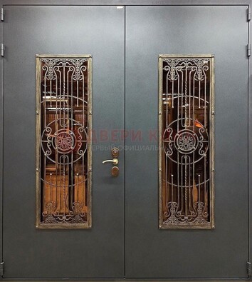 Входная металлическая парадная дверь со стеклом и ковкой ДПР-81 в Зеленограде