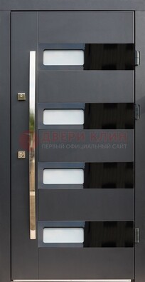 Черная стальная дверь МДФ хайтек со стеклом ДС-16 в Зеленограде