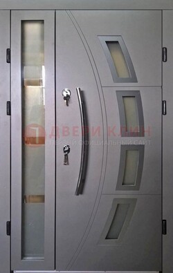 Серая железная дверь для дома со стеклом ДС-17 в Зеленограде