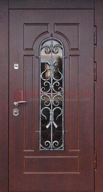 Темная входная дверь со стеклом и ковкой ДСК-117 в Павловском Посаде