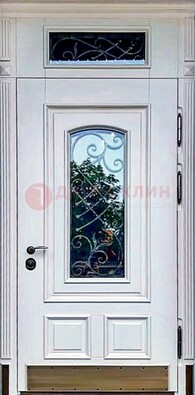Металлическая дверь со стеклом и ковкой в белом цвете ДСК-148 в Зеленограде