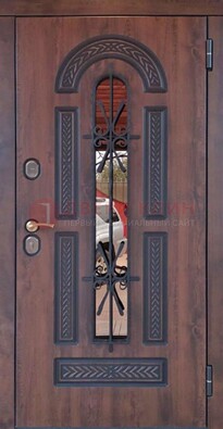 Железная дверь со стеклом и ковкой и узором ДСК-150 в Зеленограде