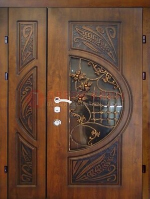 Металлическая дверь с виноритом и резной панелью внутри ДВТ-70 в Зеленограде